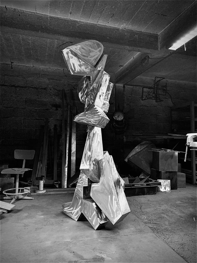 sculpture crten